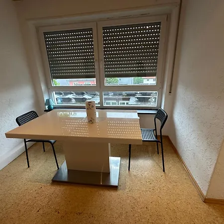 Monteuren Und Studentenwohnungen Bettvermietung Motel para Casais