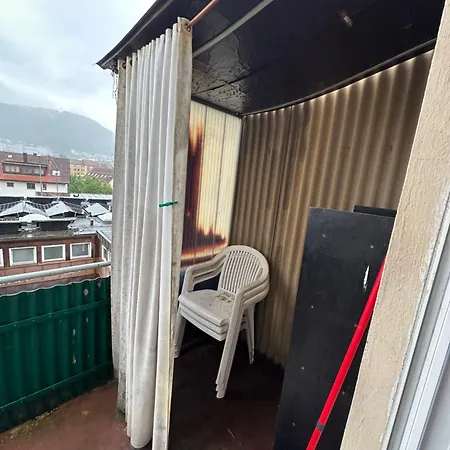 Monteuren Und Studentenwohnungen Bettvermietung *