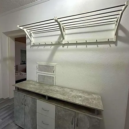 Monteuren Und Studentenwohnungen Bettvermietung Love hotel *